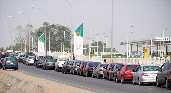 Fuel Queues Return To Lagos As IPMAN Members Shut Stations -  TheNigeriaLawyer
